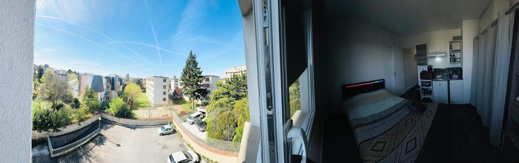 STUDIO A 300 METRES DE LA GARE et 25 MINUTES DE PARIS EN TRAIN Melun Kültér fotó